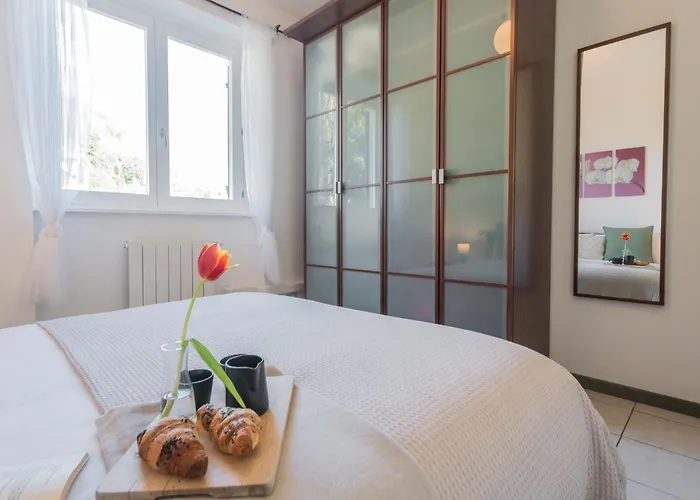 Alba On By Rentallcomo Apartmán *