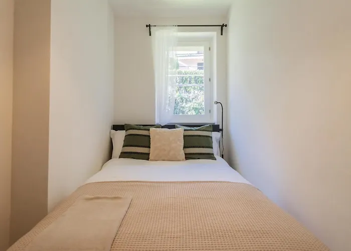 Alba On By Rentallcomo Apartmán